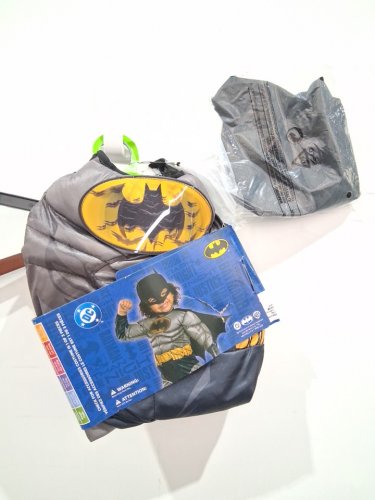 3PC BOY'S BATMAN COSTUME SET - 2T - BLACK, GREY AND YELLOW (STYLE: 702219) image 2