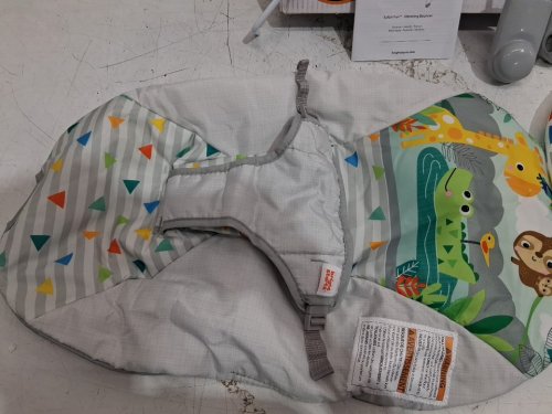 BRIGHT STARTS SAFARI FUN PORTABLE 3-POINT HARNESS VIBRATING BOUNCER WITH TOY BAR - SAFARI/MULTICOLORED (MODEL: 12204) image 3