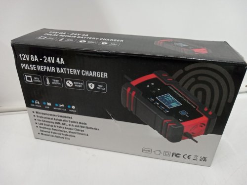 Portable Pulse Repair Battery Charger for Cars and Motorcycles with LCD Display - 12v 8A - 24V 4A - Red / Black image 3
