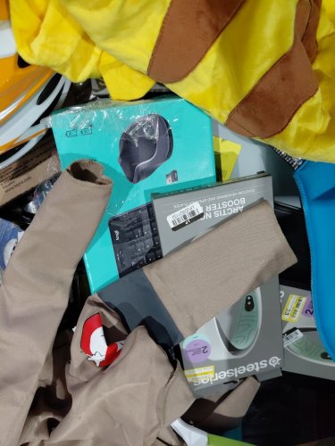 assorted MIXED item MYSTERY PALLET - VARIOUS PRODUCTS - aprox 300+ - (pallet #35) image 9