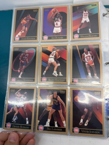 350+ APPROX ASSSTD 1990/91 SKYBOX NBA BASKETBALL CARDS image 17