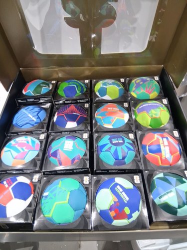 16pc fifa world cup 2026 host cities soccer ball set in display box - size 1(mini) - assorted (model: 1872202) image 3