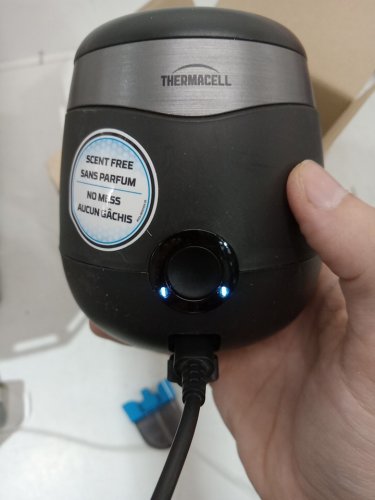 Thermacell Recharegable Repeller with 2 Repellent Cartridge AND 1USB Cable UPTO 80 Hours of Mosquito Protection - BLACK (MODEL: 6699556) image 3