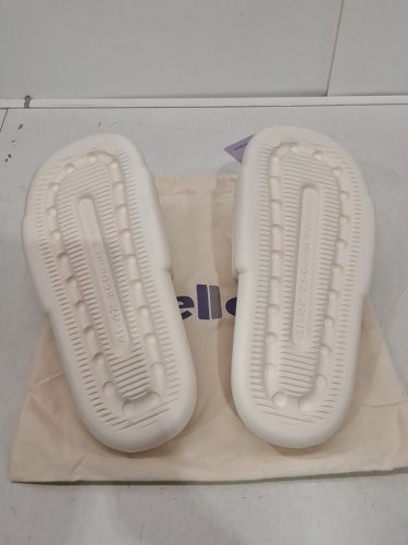 UNISEX MELLOW SOFT CLOUD SLIDES / SLIPPERS - MEN'S : 8-9 / WOMEN'S : 9-10 - CREAM (MODEL : ML05) image 4