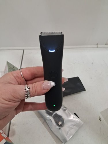 UNISEX MERIDIAN THE SLIMMER TRIMMER ELECTRIC RAZOR - ONYX BLACK (MODEL: MEC146A) image 2