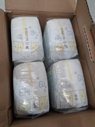 136PK PAMPERS SWADDLERS DIAPERS - NEWBORN SIZE image 4