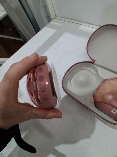 MOMCOZY AIR 1 ULTRA-SLIM HANDS-FREE WEARABLE BREAST PUMPS WITH WIRELESS CHARGING CASE - COZY RED (MODEL: AIR 1) image 4