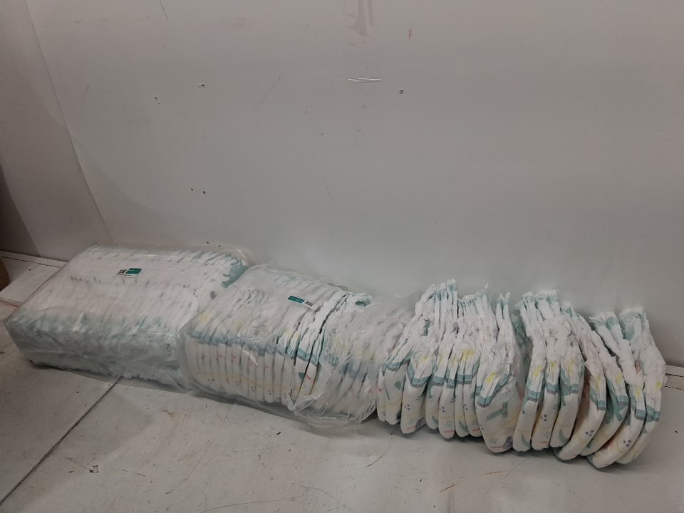 76PK PAMPERS CRUISERS 100% LEAKPROOF 360° GAP-FREE FIT DIAPERS - SIZE 6 image 3