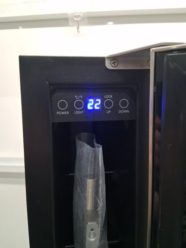 koolatron ultra-slim wine fridge with - 7 bottle capacity - black (model: kbwc7ss) image 6
