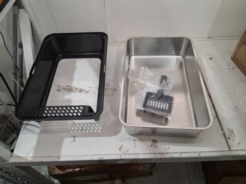 SUZZIPAWS ENCLOSED STAINLESS STEEL LITTER BOX WITH LID AND ACCESSORIES- XL - GREY image 2