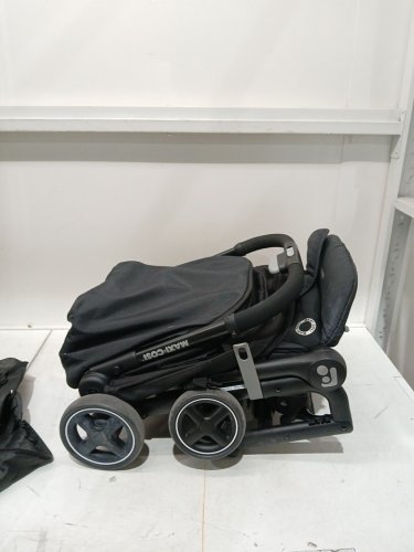 MAXI-COSI LARA ULTRA COMPACT STROLLER - ESSENTIAL BLACK (MODEL: 01323CFNA) image 3