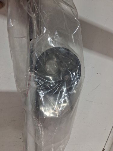MOEN ADJUSTABLE TENSION CURVED SHOWER ROD - 5FT - CHROME (MODEL: CSR2172CH) image 3