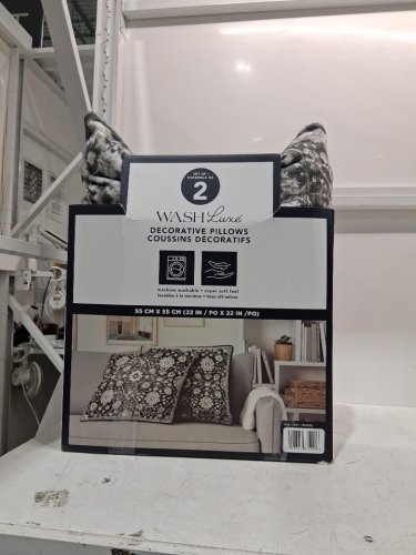 2PK wash luxe Town & Country Living Decorative Pillows - 22" x 22" - multi-colour (Model: 1901552) image 2