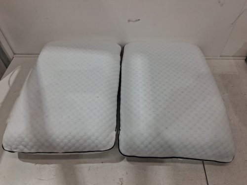 2PK WEEKENDER VENTILATED COOL GEL INFUSED MEMORY FOAM PILLOWS FOR BREATHABLE COMFORT WITH WASHABLE REMOVABLE COVER - KING SIZE - WHITE/BLUE (MODEL: WKKK30GF2) image 2