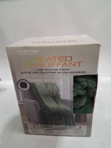 Berkshire Brewing Company Heated Faux Fur Throw - 50" x 60" - GREEN OMBRE (model:1796167) image 4