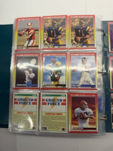 400+ APPROX ASSSTD 1990 SCORE NFL FOOTBALL CARDS image 3