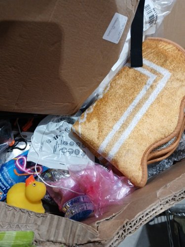 assorted MIXED item MYSTERY PALLET - VARIOUS PRODUCTS - aprox 300+ - (pallet #22) image 9