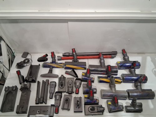 35+ Assorted dyson vacuums attachments | accessories image 3