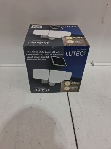 LUTEC MOTION ACTIVATED SOLAR SECURITY LED FLOOD LIGHT - 5000K - 3000LM - WHITE (MODEL: 1937995) image 2