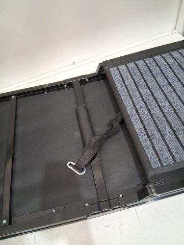 snaglepaw heavy duty metal Folding dog ramp with carpet lining - 71"x20" - black/grey image 5