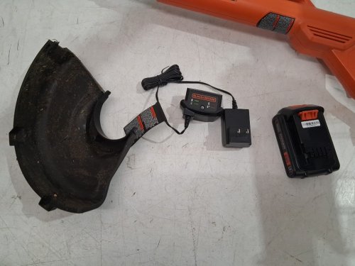 BLACK+DECKER STRING TRIMMER/EDGER - 10" - BLACK/ORANGE (MODEL: LST201-ca) image 6