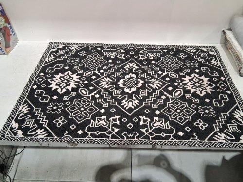 Sadie Accent non-slip Mat -3FT 7" x 2FT 5" - black/cream (model:1992776) image 2