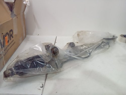 hydraulic power steering rack & pinion with dust boot - left hand drive only - compatible with select toyota 4runner models - (model: aef-8068) image 4
