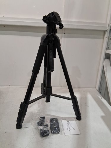 NEEWER basics video tripod with 3-way pan tilt head, remote and phone holder - 17.6lbs capacity - 74" - black (model:tp05) image 3