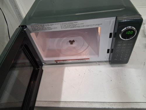 Danby retro countertop microwave - 700w - 0.7cu.ft - green (model: dmw07e1gdb) image 4