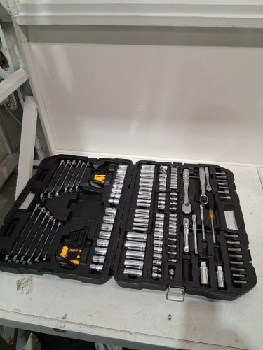 dewalt mechanics tool & socket kit - black (model: DWMT73803) image 5