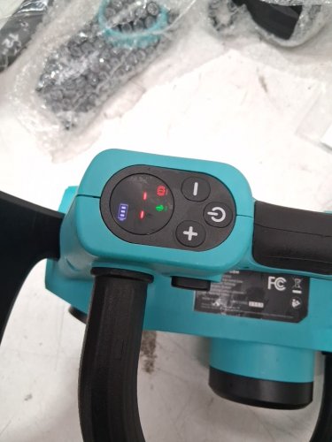 YARDCARE Electric CORDLESS Chainsaw TOP HAND SAW WITH BATTERY & CHARGER  - led display-12" blade - 18V - BLACK/BLUE (MODEL: BTCS20012) image 6