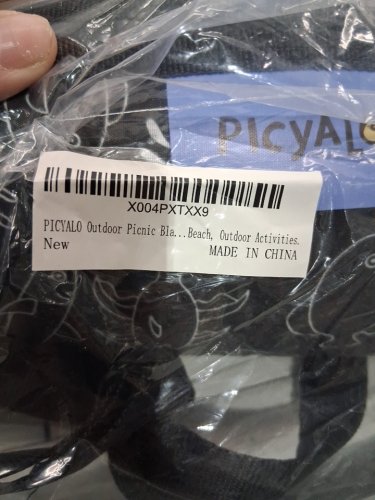 Picyalo Sandproof and Waterproof Picnic Blanket - Black/White Fish (Model: TXX9) image 3