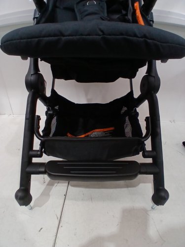 MAXI-COSI LARA ULTRA COMPACT foldable STROLLER - ESSENTIAL BLACK (MODEL: 01323CFNA) image 7