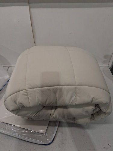 below zero cooling duvet, soft touch & cool sensation - 90" x 98" - queen - Champagne (model: 4526441) image 3