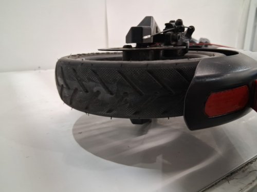 Gotrax Commuting Electric Scooter with Auto Cruise Control - 8.5" Air Filled Tires - 25KM/H & 14KM Range - BLACK (model: GXL V2) image 6
