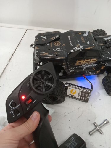 deerc all terrain electric waterproof rc monster truck - 1:16 scale - 40kph 4wd - 2.4ghx - black (model: 9309e) image 5
