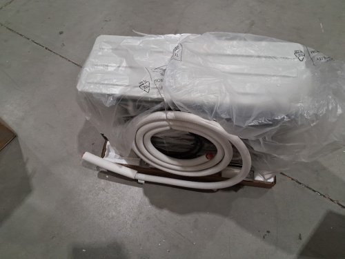 Costway SEERXtreme Mini Split Air conditioner with Bracket -1200btu - white (model:FP10896US-WH) image 3