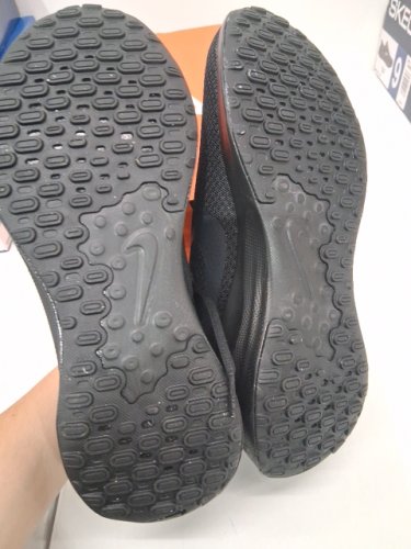 men's nike revolution 7 running shoe- size 9-  BLACK image 3