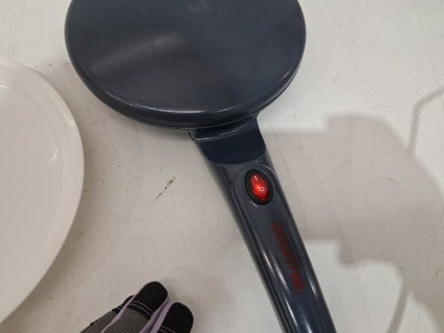 Gourmia Electric Nonstick Crepe Maker with Batter Bowl - 8" - Black / Dark Grey (Model: GCM1440) image 4