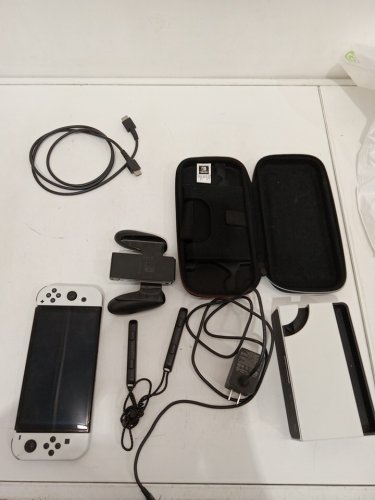 Nintendo Switch (OLED Model) with White Joy-Con Controllers - White (model: heg-001) image 2