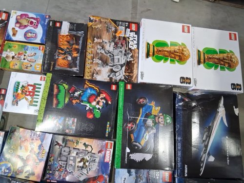 25+ ASSORTED LEGO SETS - star wars/mario  + MORE image 6