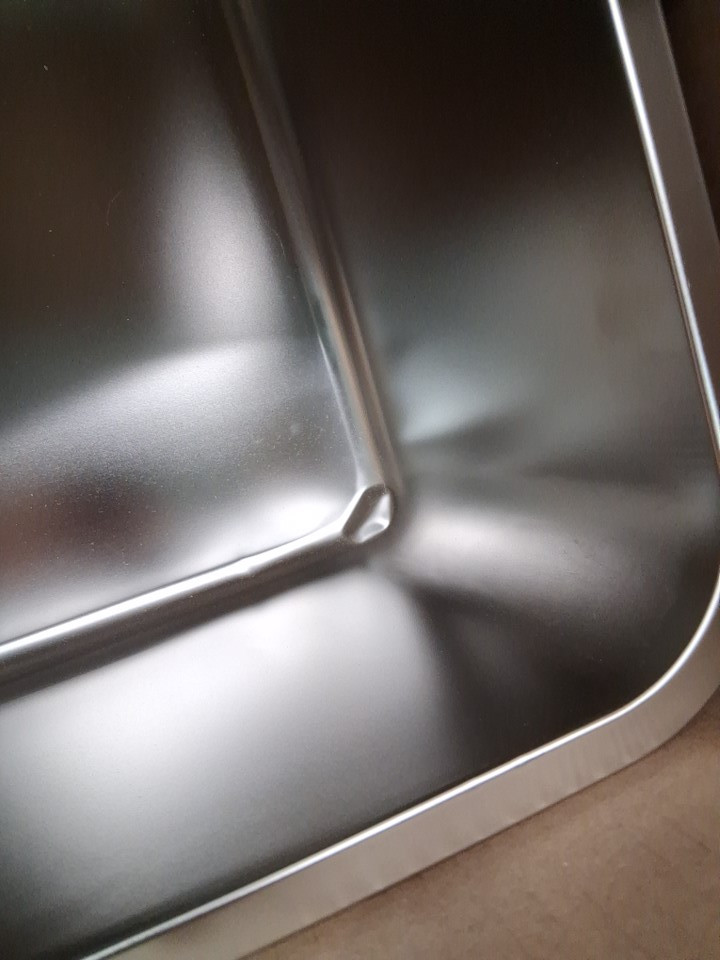 ZUHUCPTS EASY-CLEAN SMOOTH SIDE ROUNDED CORNER HIGH EDGE CAT LITTER BOX - 20" X 14" X 6" - STAINLESS STEEL image 4