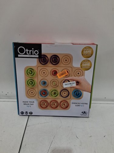 OTRIO DELUXE STRATEGY PUZZLE BOARD GAME FOR 2-4 PLAYERS (MODEL: 6044801) image 2