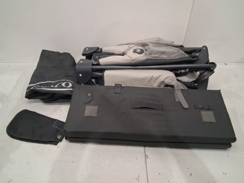 GRACO PACK N' PLAY playard portable foldable playpen - Oakley Black/White (model: 2084226) image 4