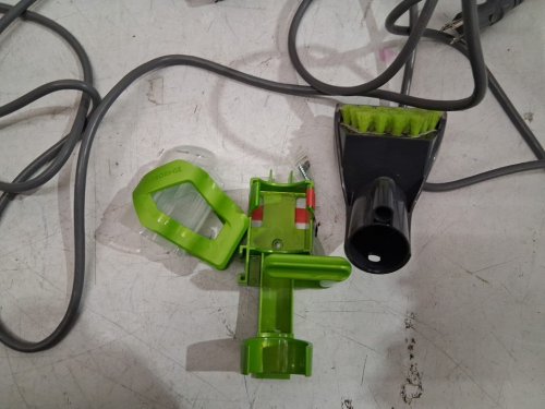 Little Green Portable Carpet/spot cleaner- green/black (model: 3369D) image 8