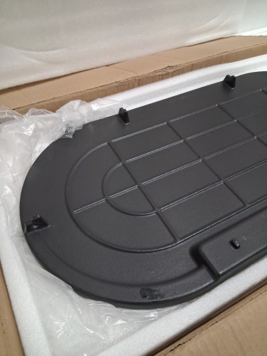 bbq-plus cooking griddle with carrying bag - 13" x 26" - fits coleman roadtrip swaptop grills - black / cast iron (model : CIGWB1017) image 6