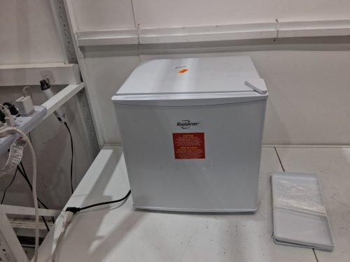 KOOLATRON COMPACT UPRIGHT PORTABLE CUBE mini fridge FREEZER - 1.2 CUft/34l - WHITE (MODEL: KTUF34) image 4