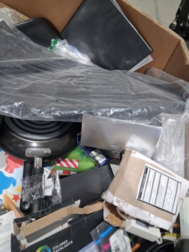 assorted MIXED item MYSTERY PALLET - VARIOUS PRODUCTS - aprox 300+ - (pallet #20) image 5
