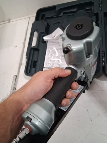 Metabo HPT Pneumatic Finish Nailer - 1.25" to 2.5" - Silver/Black (Model: NT65MA4) image 7