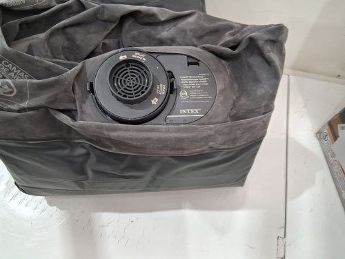 INTEX DURA-BEAM SERIES DELUXE COMFORT PLUSHFIBER-TECH INFLATABLE AIR MATTRESS WITH INTERNAL ELECTRIC PUMP - 18" - QUEEN - GREY (MODEL: AP619D/64413ED) image 3